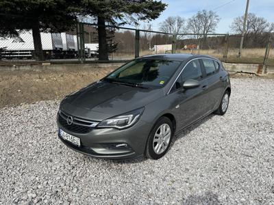 Używane Opel Astra - 69 998 PLN, 45 635 km, 2018