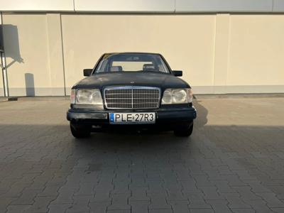 Używane Mercedes-Benz Klasa E - 8 800 PLN, 360 000 km, 1995