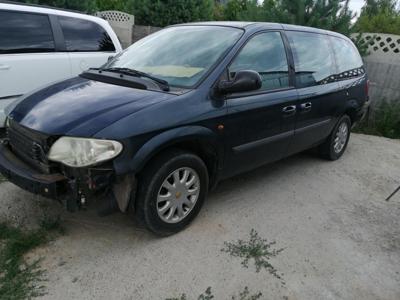 Używane Chrysler Voyager - 9 000 PLN, 1 660 002 km, 2006