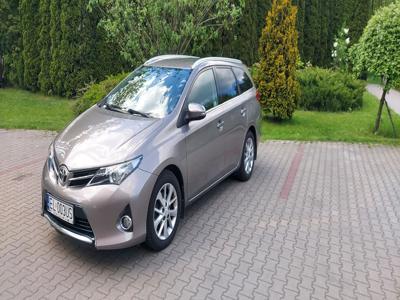 Używane Toyota Auris - 52 000 PLN, 68 500 km, 2015