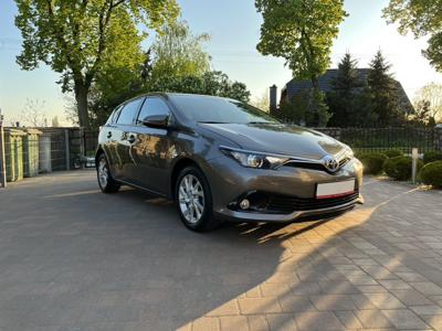 Używane Toyota Auris - 64 999 PLN, 111 000 km, 2017