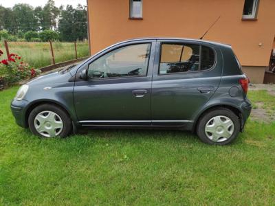 Używane Toyota Yaris - 13 000 PLN, 209 933 km, 2005