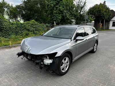 Używane Volkswagen Passat - 45 999 PLN, 86 000 km, 2019