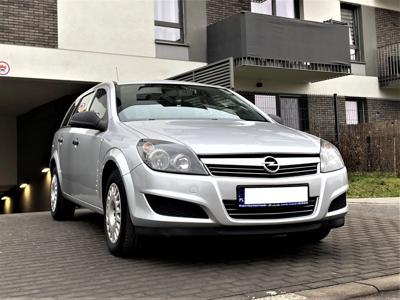 Używane Opel Astra - 12 500 PLN, 350 000 km, 2010