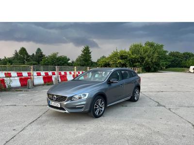 Używane Volvo V60 Cross Country - 79 900 PLN, 144 500 km, 2016