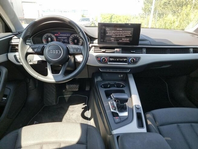 Audi A4 35 TDI S tronic. WE1J755