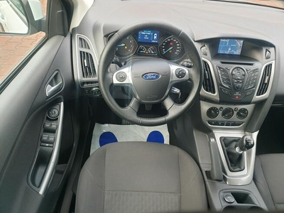 Ford Focus Benzyna. 125 Koni. Bezwypadkowy. Serwisowany. Klima. Navi.