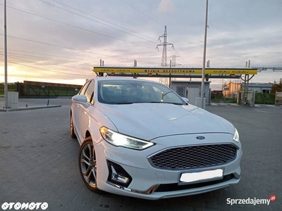 Ford fusion hybrid 2019