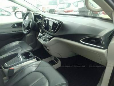 Chrysler Pacifica 2019, 3.6L, TOURING L, po gradobiciu