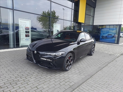 Alfa Romeo Giulia II Sedan Facelifting 2.0 Turbo 280KM 2023