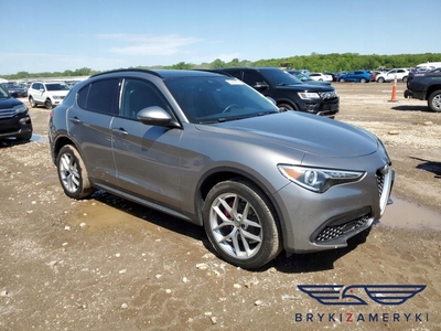 Alfa Romeo Stelvio SUV 2.0 Turbo 280KM 2018