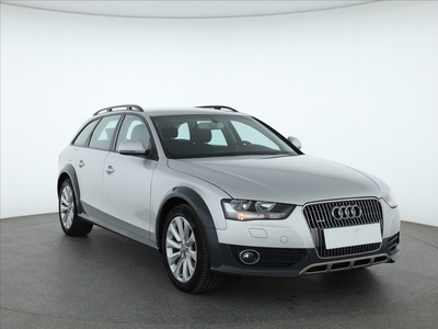 Audi A4 IV (B8) , 176 KM, Klimatronic, Tempomat, Parktronic,