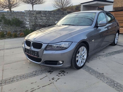 BMW Seria 3 E90-91-92-93 Limuzyna E90 320d 177KM 2010