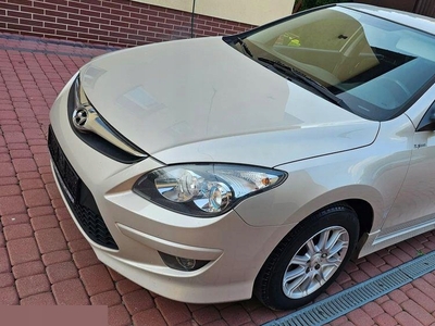 Hyundai i30 I CW Facelifting 1.6 CRDi 90KM 2012