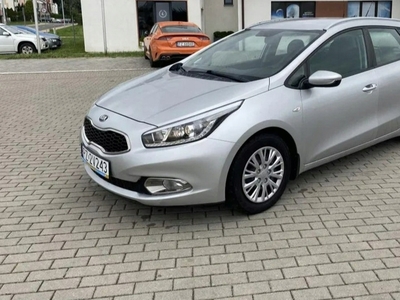 Kia Ceed II Kombi 1.6 GDI 135KM 2014