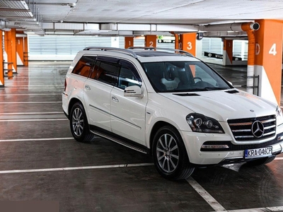 Mercedes Klasa GL X164 Off-roader Facelifting 500 388KM 2012