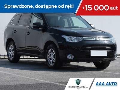 Mitsubishi Outlander III 2013