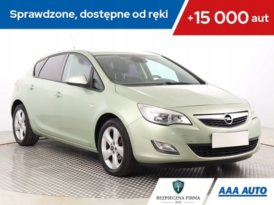 Opel Astra J Hatchback 5d 1.6 Twinport ECOTEC 115KM 2010