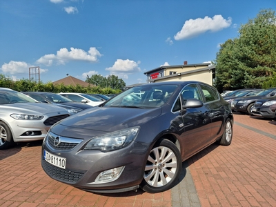 Opel Astra J Hatchback 5d 1.7 CDTI ECOTEC 110KM 2011