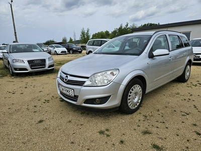 Opel Astra J Sports Tourer 1.6 Twinport ECOTEC 115KM 2010