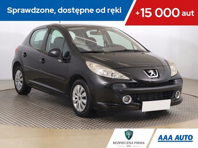 Peugeot 207 Hatchback 5d 1.4 16V 88KM 2006