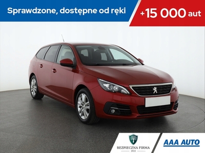 Peugeot 308 II SW Facelifting 1.2 PureTech 130KM 2019