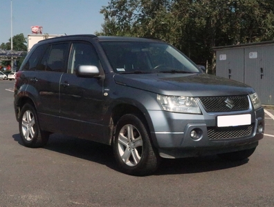 Suzuki Grand Vitara II , Klimatronic, Tempomat, Podgrzewane siedzienia