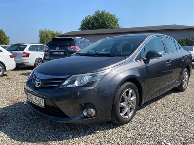 Toyota Avensis III Sedan Facelifting 1.8 Valvematic 147KM 2012