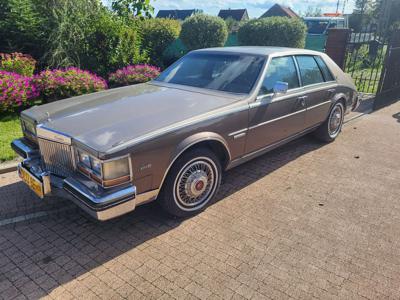 Sprzedam lub Zamienię za Quada Cadillac Seville 1982 4.1 benzyna