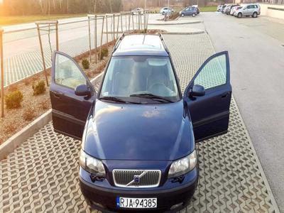 Sprzedam samochod volvo v70 2.4 turbo.