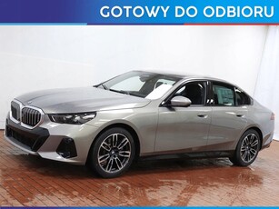 BMW Seria 5 G90-91 Touring 2.0 520d 197KM 2024