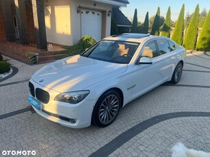 BMW Seria 7 750i xDrive