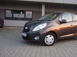 Chevrolet Spark II Hatchback 1.0L DOHC 68KM 2011