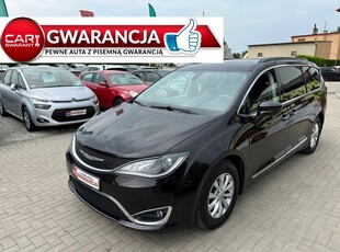 Chrysler Pacifica II 3.6 V6 291KM 2017