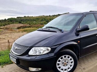 Chrysler Voyager IV Minivan 3.3 i V6 174KM 2002