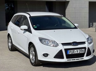 Ford Focus III Kombi Facelifting 1.0 EcoBoost 100KM 2014