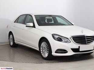 Mercedes E-klasa 2.1 201 KM 2013r. (Piaseczno)