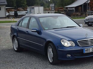 Mercedes Klasa C W203 Sedan W203 3.0 V6 (C 280) 231KM 2005