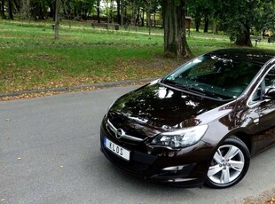 Opel Astra J GTC 1.4 Turbo ECOTEC 140KM 2014