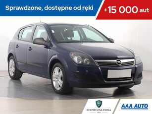 Opel Astra J Hatchback 5d 1.6 Twinport ECOTEC 115KM 2011