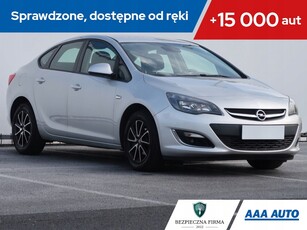 Opel Astra J Sedan 1.4 Turbo ECOTEC 140KM 2013