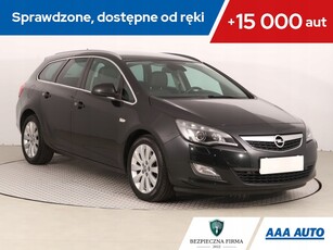 Opel Astra J Sports Tourer 1.6 Turbo ECOTEC 180KM 2011