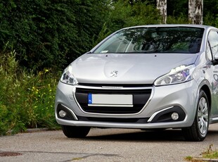 Peugeot 208 I Hatchback 5d Facelifting 1.6 BlueHDi 75KM 2017