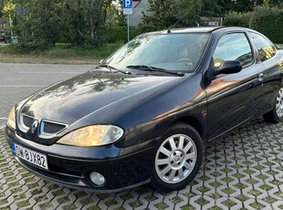 Renault Megane I Hatchback 1.6 i 16V 107KM 2002