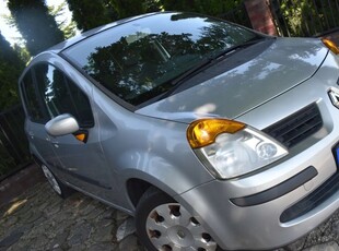 Renault Modus Hatchback 1.2 i 16V 75KM 2006