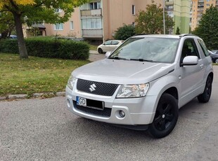 Suzuki Grand Vitara II SUV 1.9 DDiS 129KM 2008