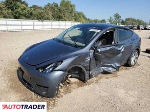 Tesla Model Y benzyna 2023r. (ELGIN)