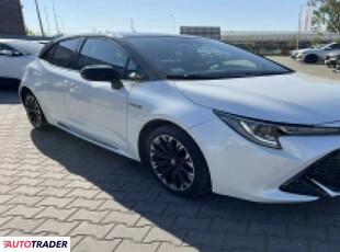 Toyota Corolla 1.8 hybrydowy 122 KM 2020r. (Komorniki)