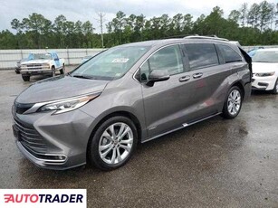 Toyota Sienna 2.0 hybrydowy 2021r. (HARLEYVILLE)