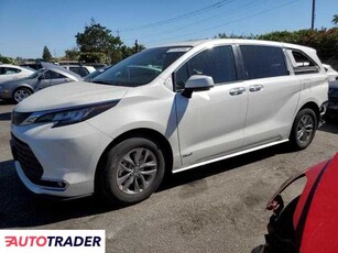 Toyota Sienna 2.0 hybrydowy 2021r. (SAN MARTIN)